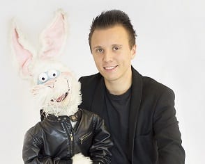 ERIK MOGENO – forbløffende dyktig – og morsom!